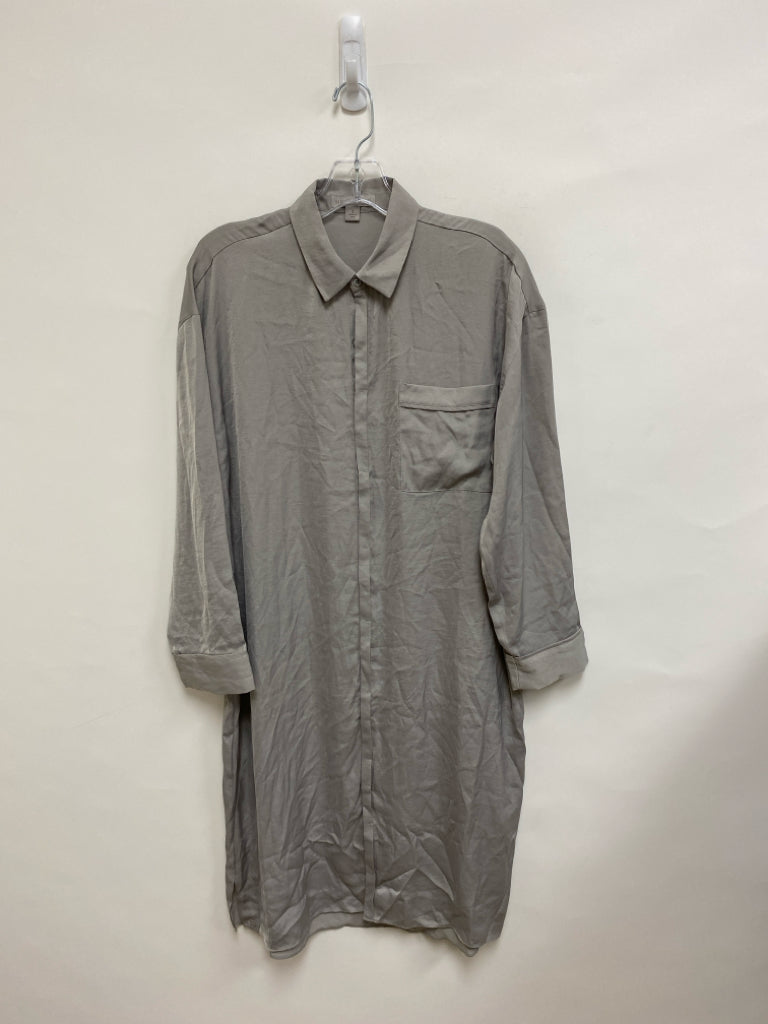 Barefoot Dreams Size S Gray Button Up Ladies Nightgown