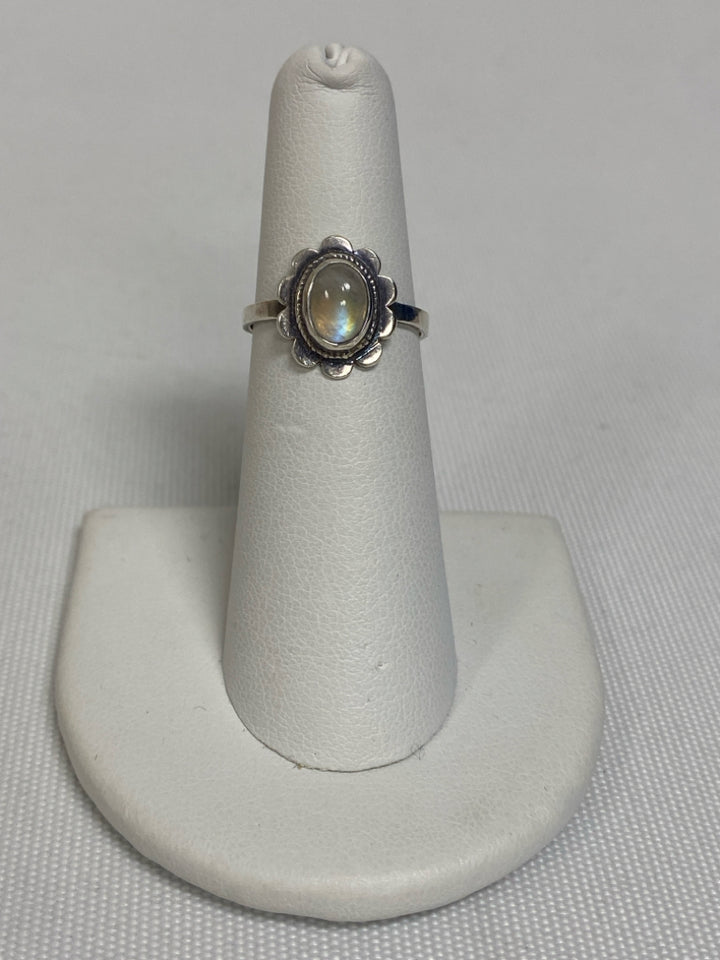 Silver Iridescent Flowers Ring