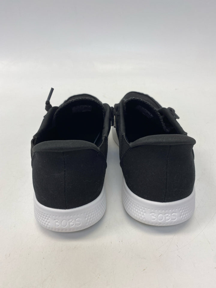 Skechers US Size 7.5 Black Sneakers
