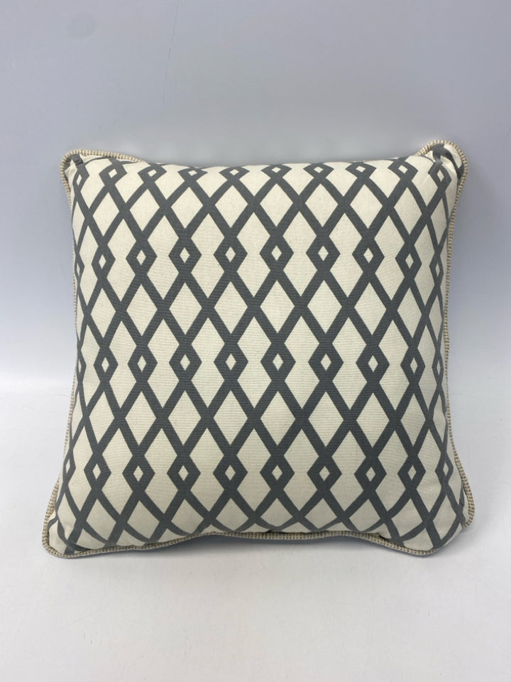 Gray/White Natural Print Pillow