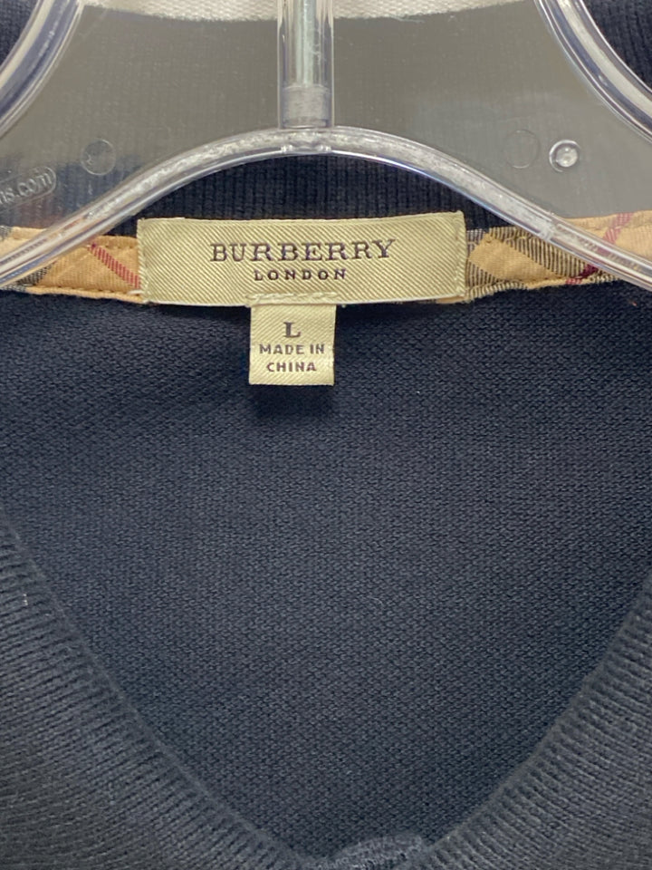 Burberry Size L Black Quarter Button Men&