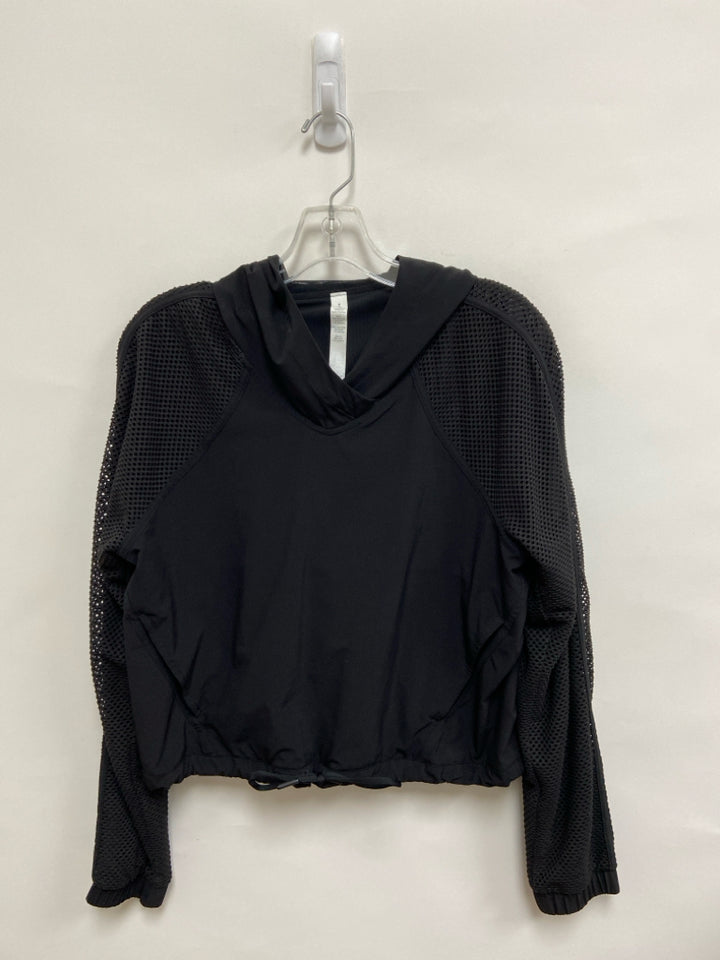 Lululemon Size 8 Black Trimmed Cropped Mesh Athletic Top