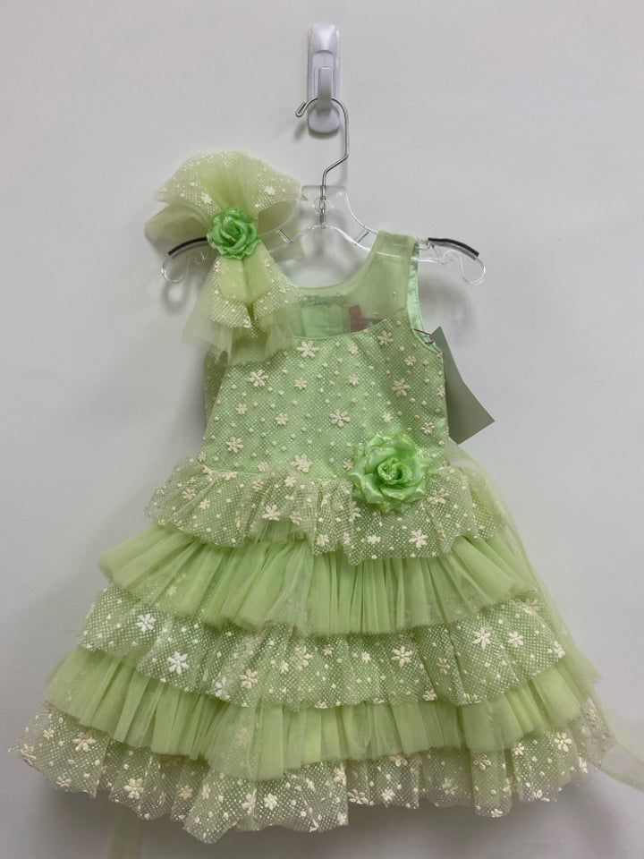 NWT SIZE 2T Green Cream Texture Sleeveless Tulle Girl&