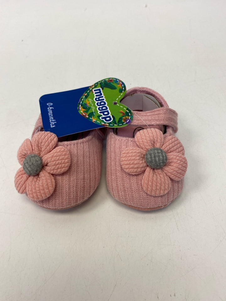 NWT myggpp SIZE 0-6M Pink Gray Flowers Girl&