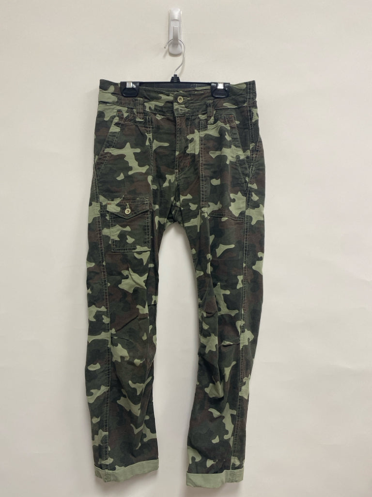 Anthropologie Size 25 Dark Green Olive Green Camouflage Ladies Pants