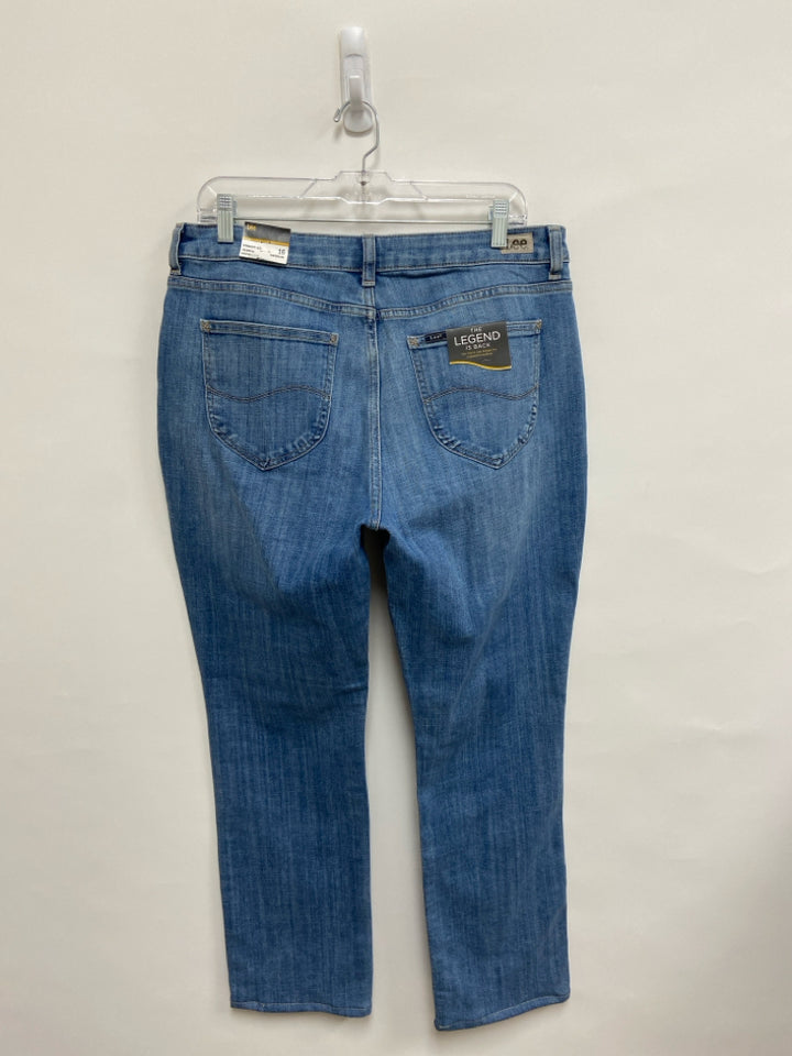 NWT Lee  SIZE  16 Faded Blue Plus Size Jeans