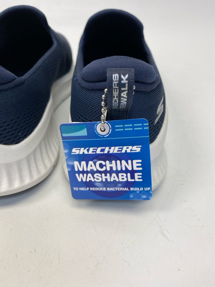 NWT Skechers US Shoe Size 7.5 Navy Sneakers