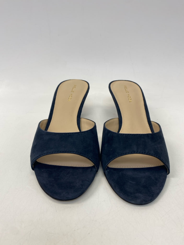 NWOT US Shoe Size 7 Dark Blue Heels
