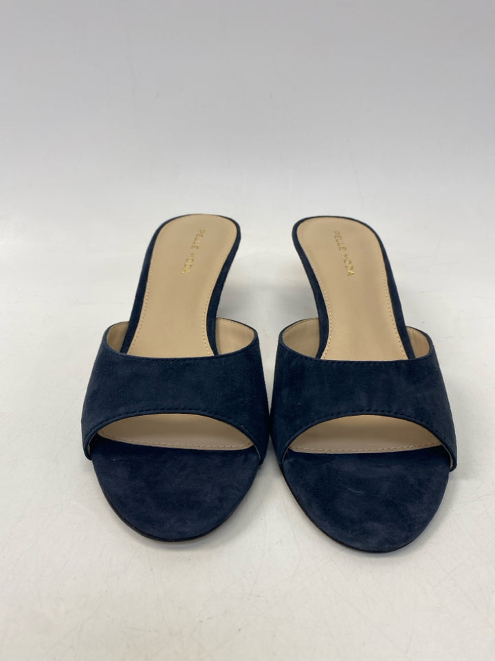 NWOT US Shoe Size 7 Dark Blue Heels