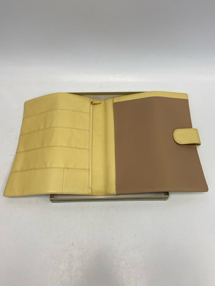Levenger Yellow Softolio Leather Notebook Cover,Insert &amp; Discs w/Box