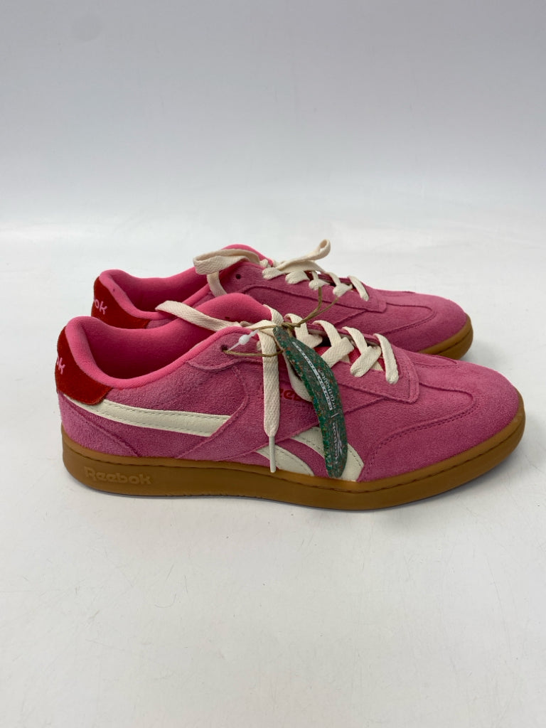NWT Reebok  Size 8.5 Pink Lace-up Sneakers