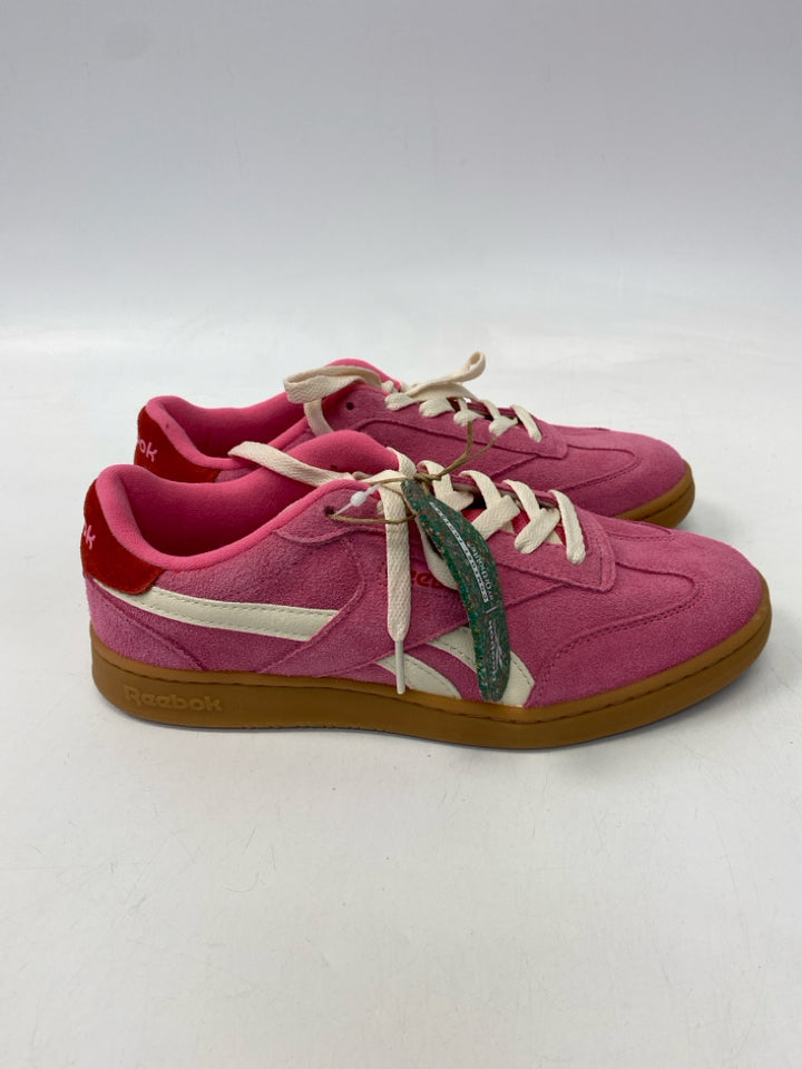 NWT Reebok  Size 8.5 Pink Lace-up Sneakers