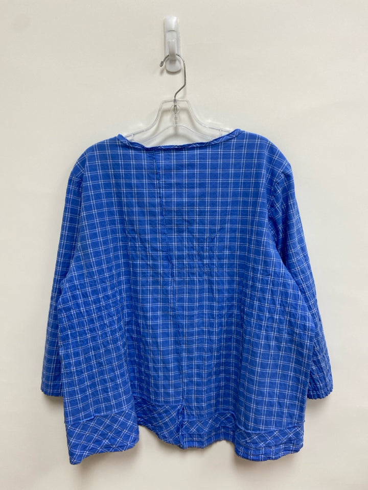 HabitaT Size XL Blue White Plaid Ladies Top
