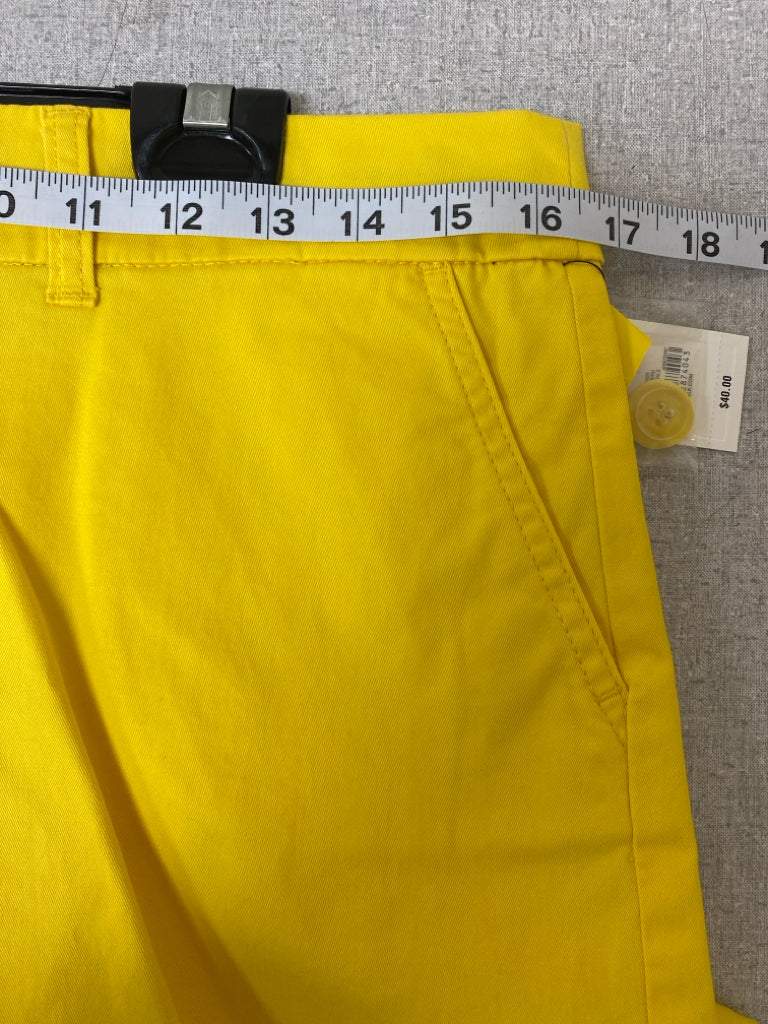 NWT Crown &amp; Ivy Size 6 Yellow Ladies Shorts