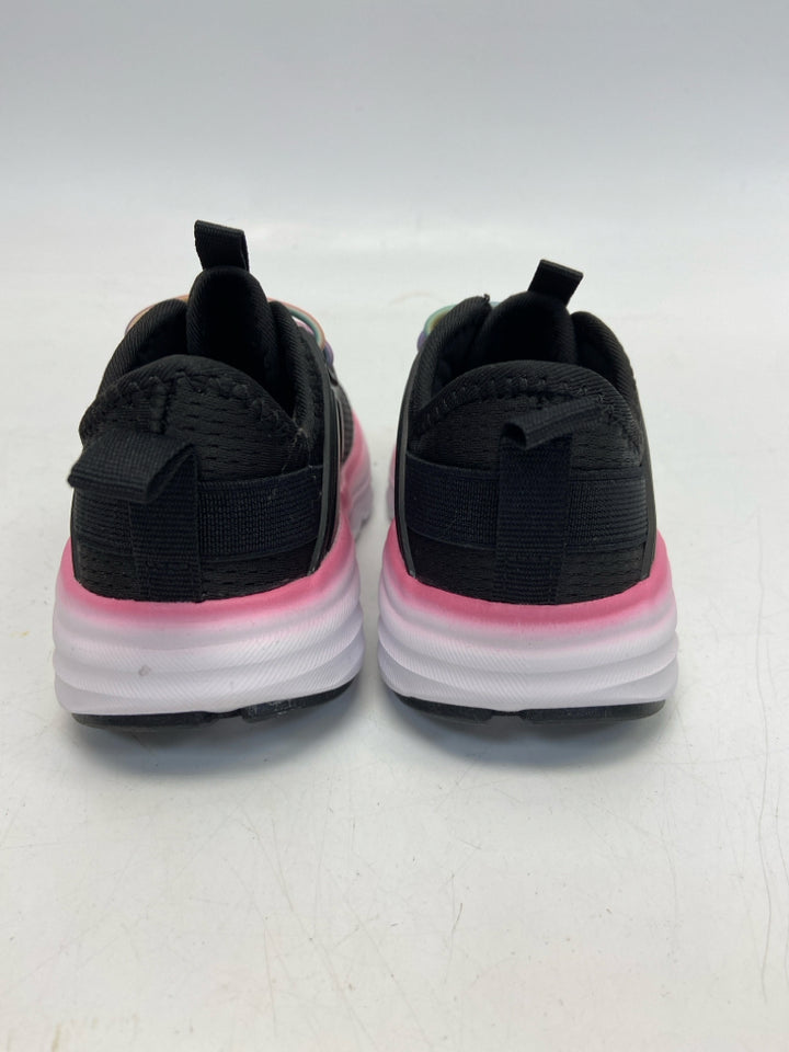 ATHLETIC WORKS SIZE 8 Black Multi Color Girl&
