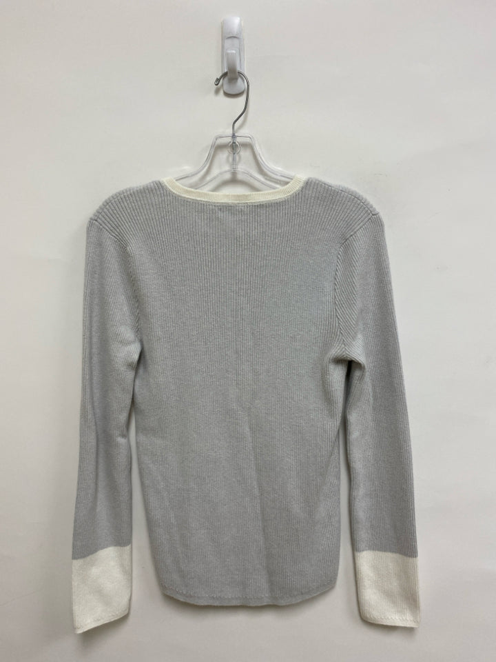 FAHERTY Size L Pale Gray Cream Trimmed Henley Ladies Sweater