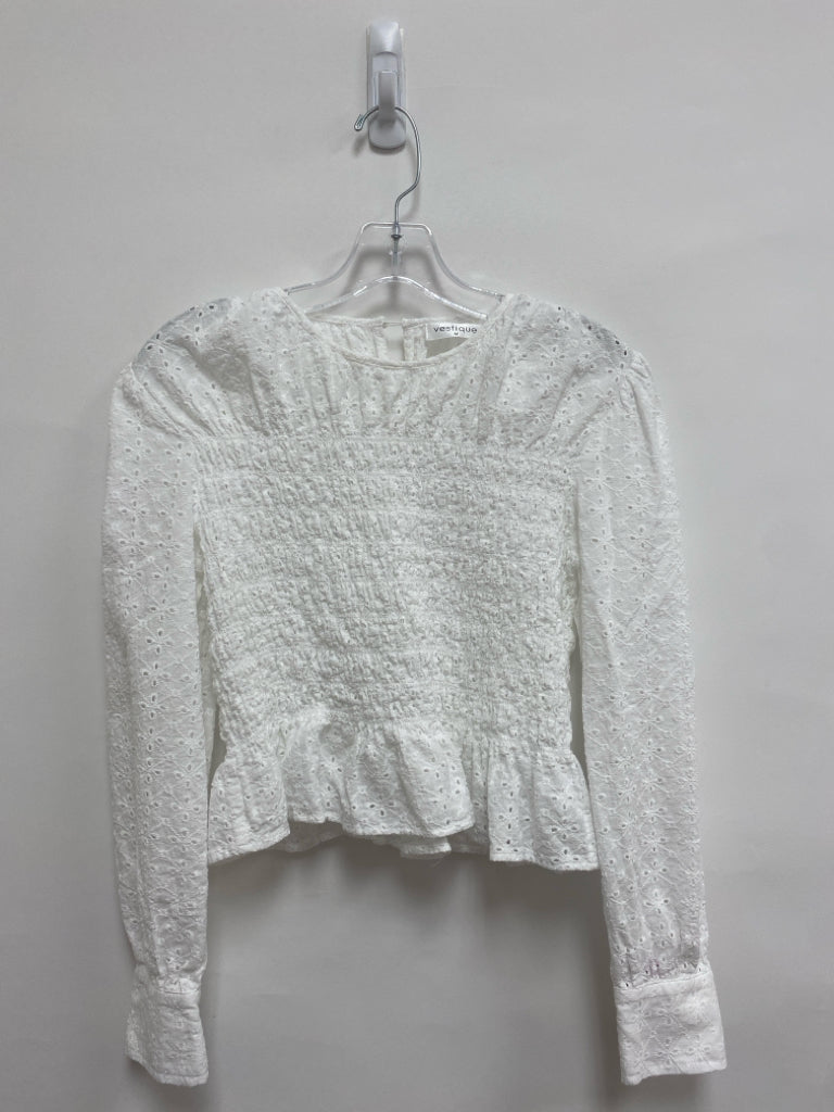 vestique Size M White Eyelet Ladies Top