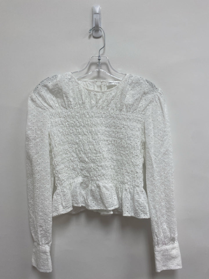 vestique Size M White Eyelet Ladies Top