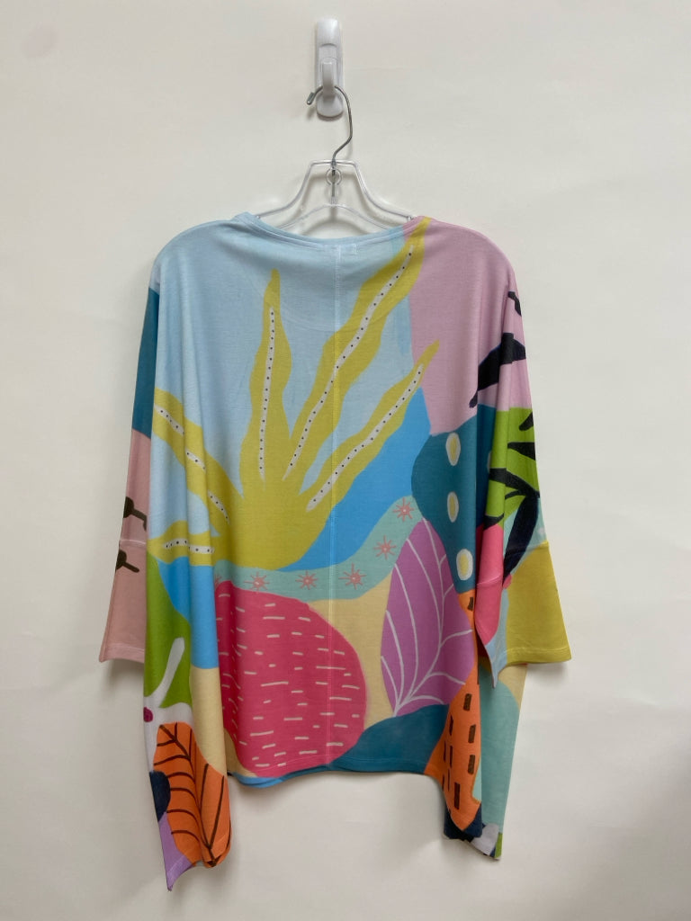 NWT Atelier 5 Size OSFA Blue Pink/Multi Abstract Ladies Sweater