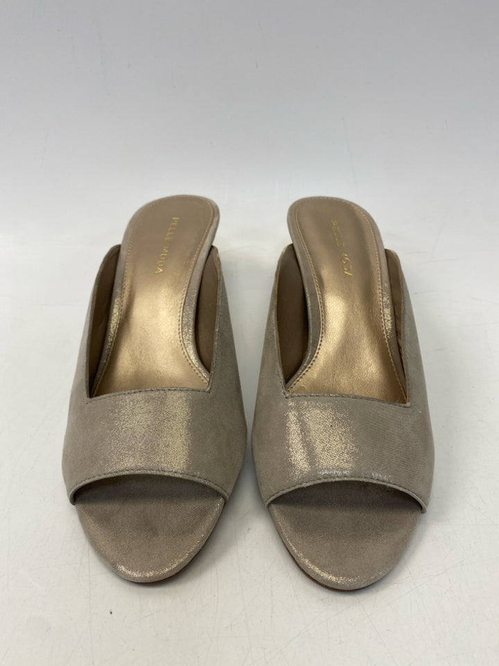 NWOT US Shoe Size 7 Cream Shimmery Heels