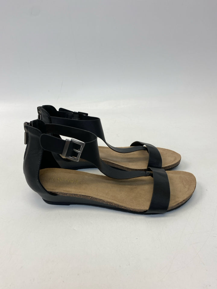 Kenneth Cole  Size 7.5 Black Zipper Sandals