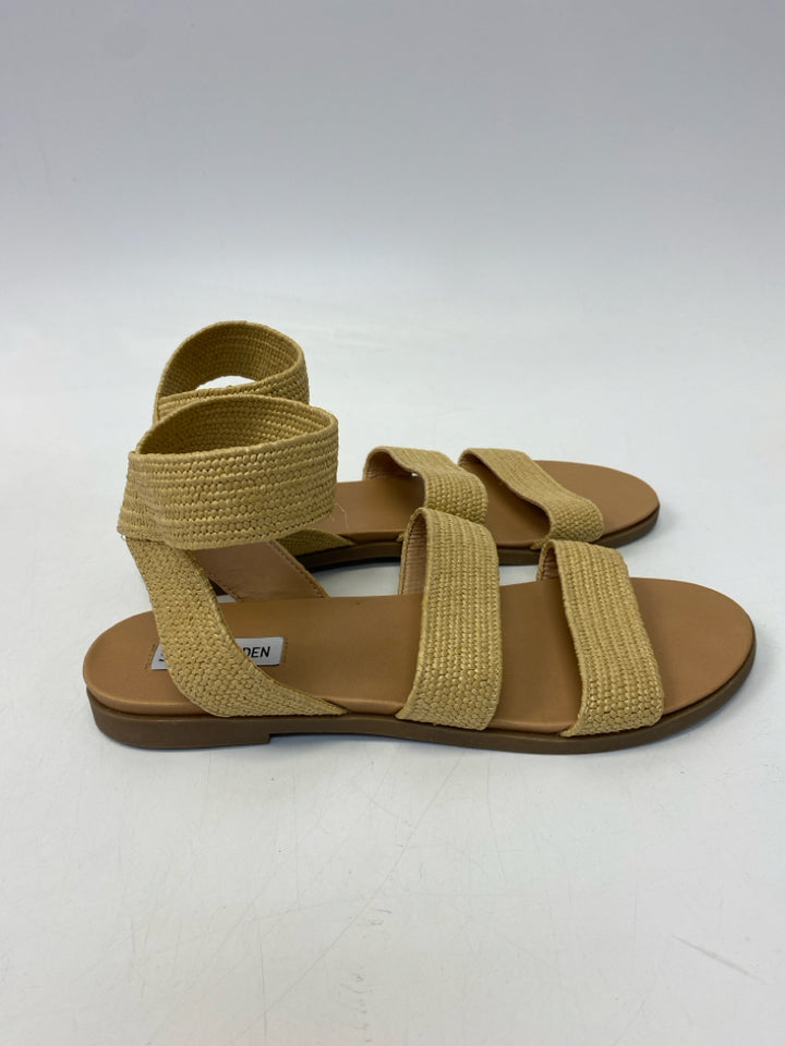 Steve Madden  Size 10 Natural Sandals