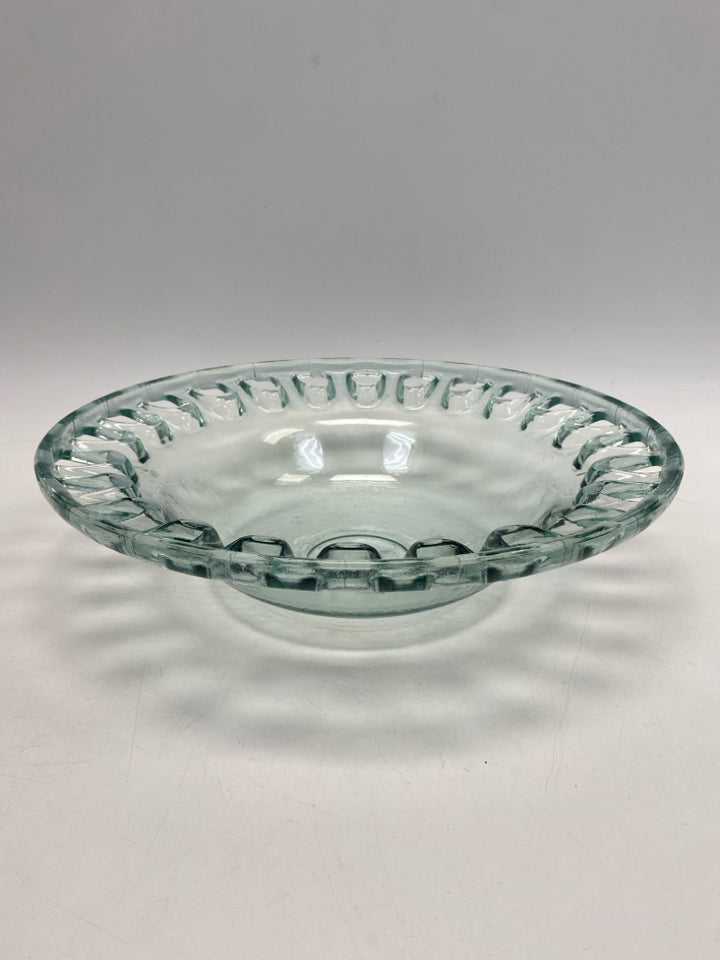 Green Cut-Out Trimmed Decorative Bowl