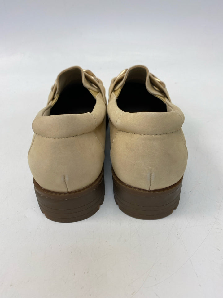 US Size 8 Tan Flats