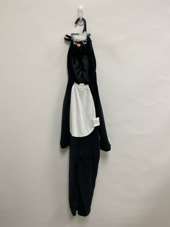 NWT SIZE 4/5 Black/White Girl&