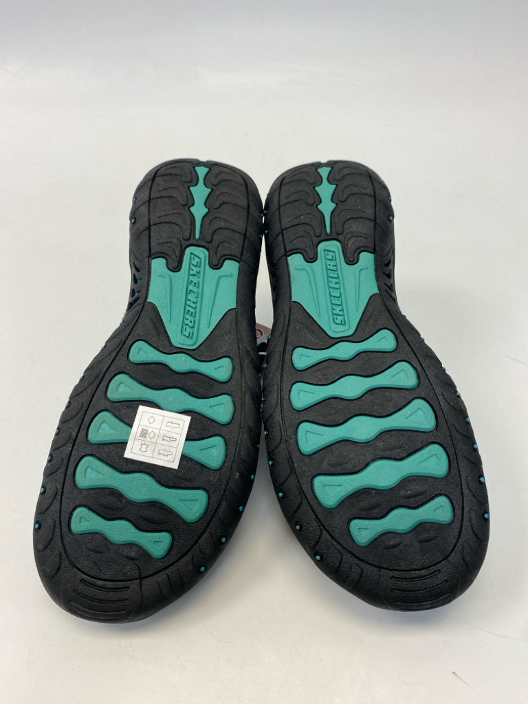 NWT Skechers  Size 8 Black Buckle(s) Sandals