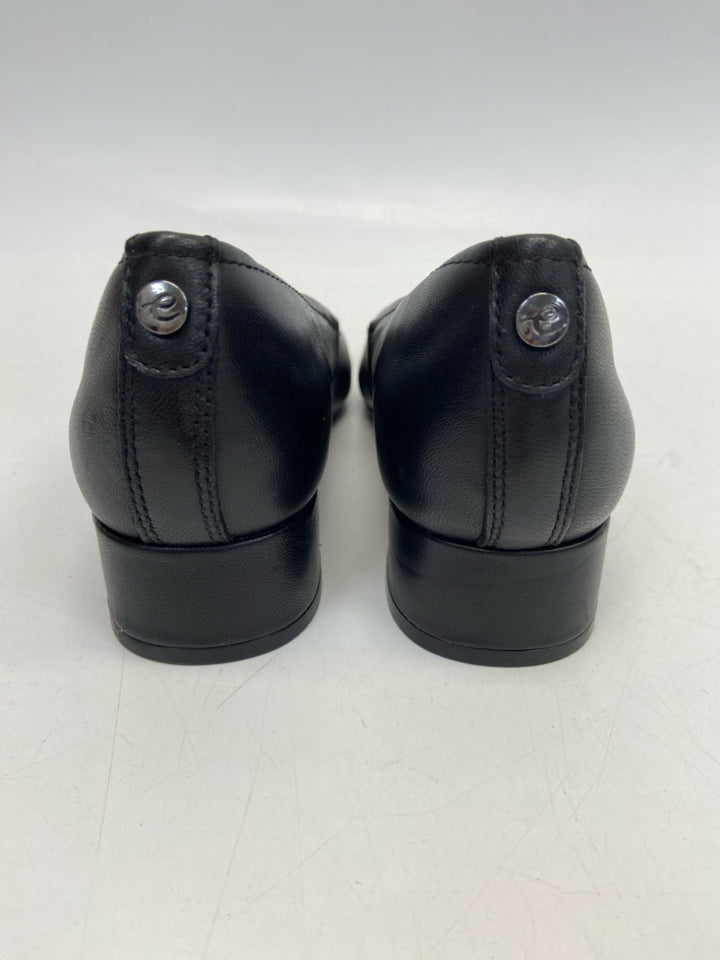 Easy Spirit  Size 5.5 Black Heels