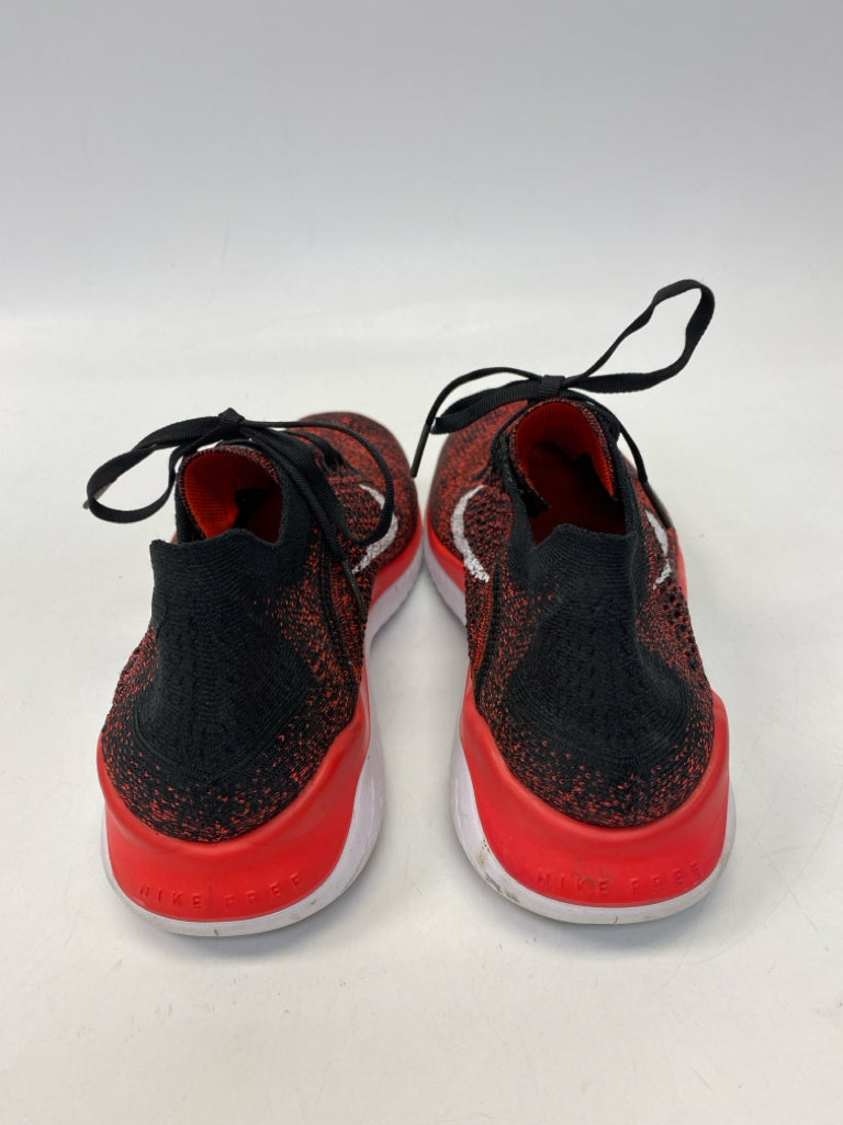 Nike Size 11 Red/Black Lace-Up Men&