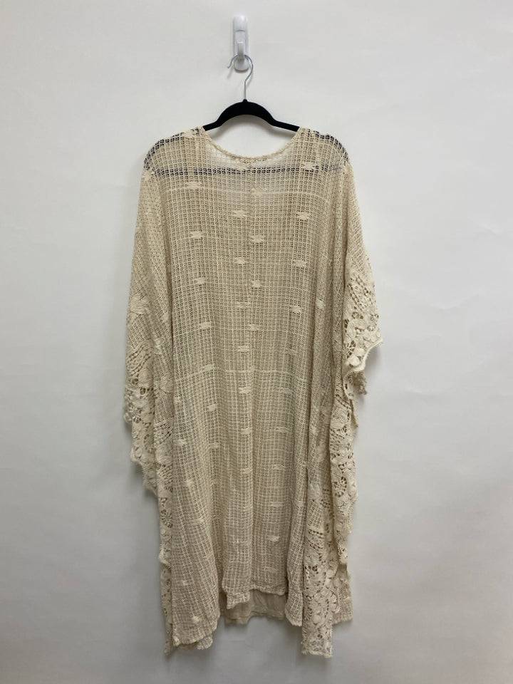 Soft Surroundings Size L Cream Crochet Ladies Dress