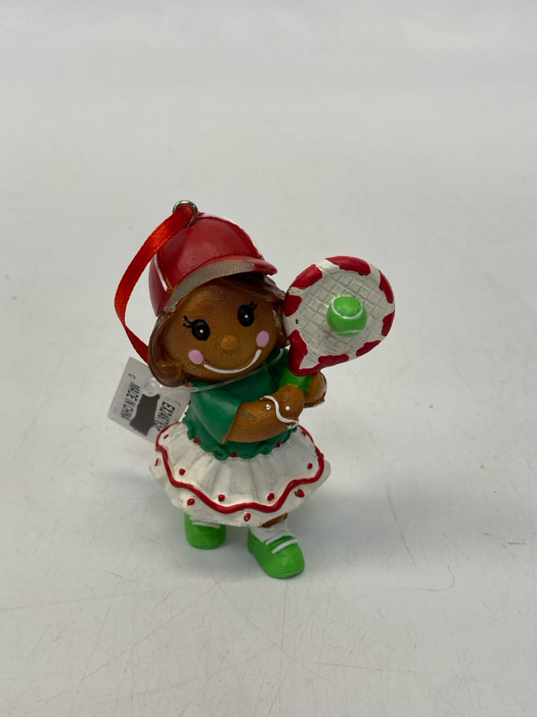 Brown Green/Red Ornaments
