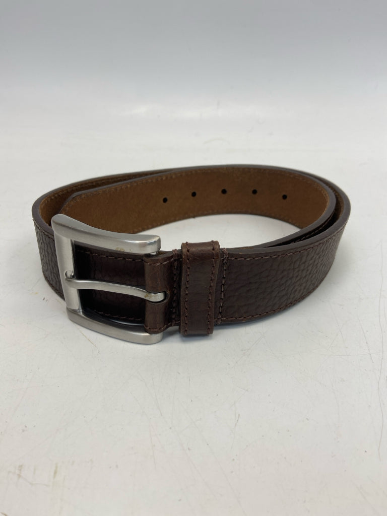 Size 32 Dark Brown Men&