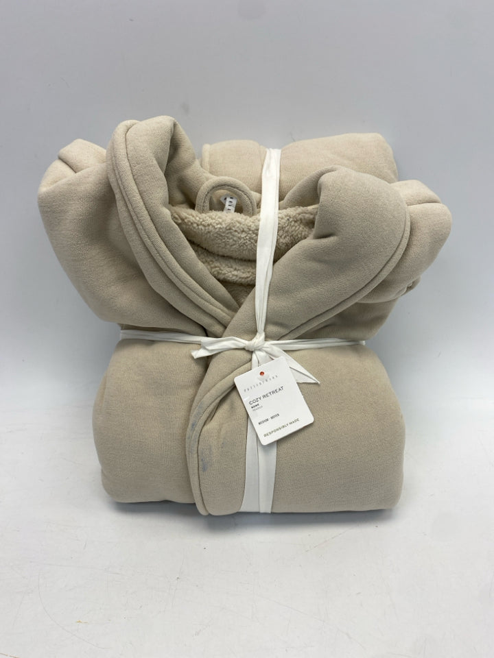 Pottery Barn Size M Tan Ladies Robe