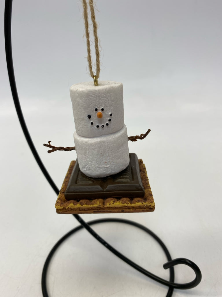 White Brown Ornaments