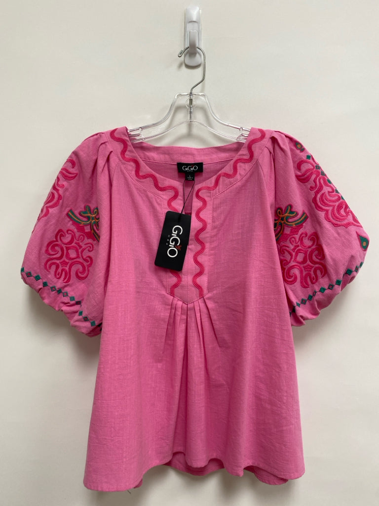 NWT GiGiO Size L Pink Coral/Green Embroidered Puff Sleeve Ladies Top
