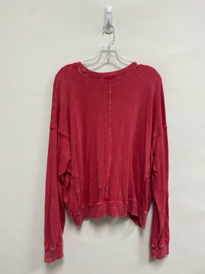 Easel Size S Faded Red Ladies Top