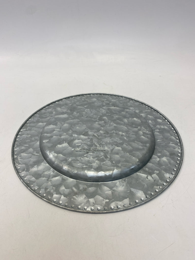 Silver Galvanized Metal Plate (s)