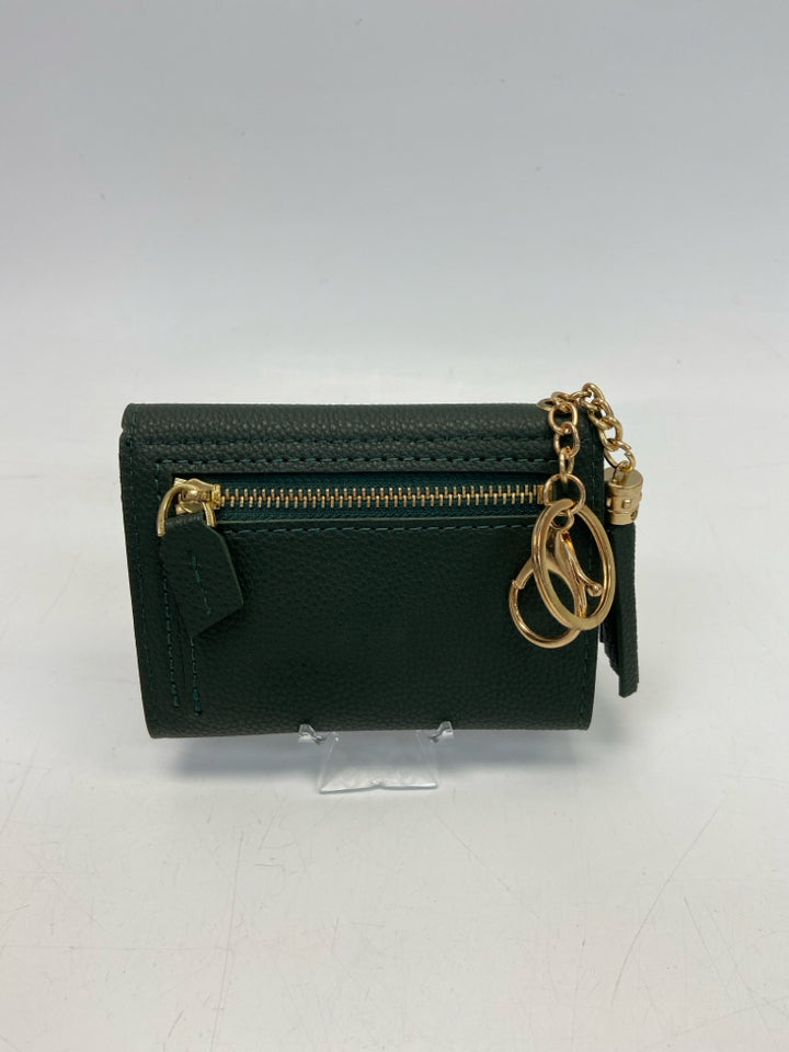 Dark Green Tassel(es) Wallet