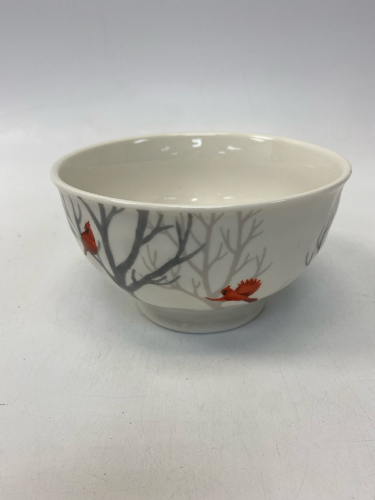 Gray/Cream Red Cardinal Ceramic Bowl(s)