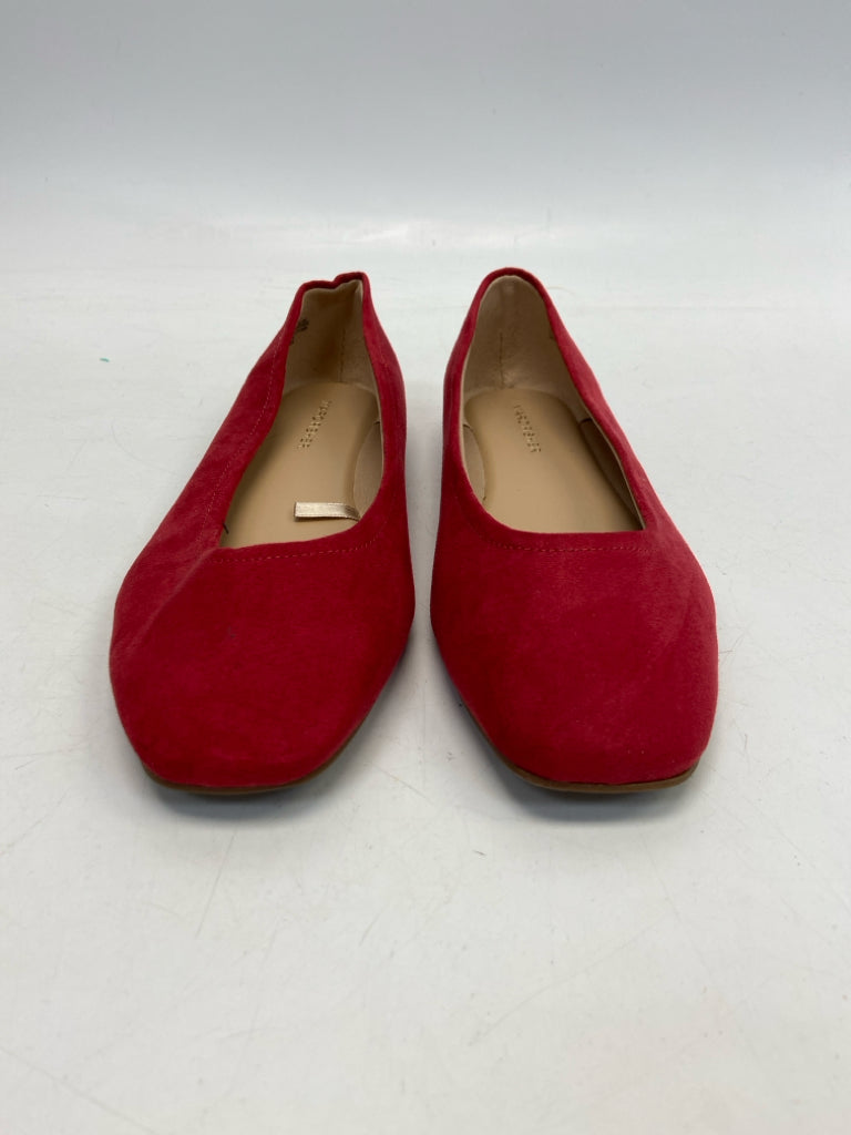NWOT Marc Fisher US Shoe Size 7 Suede Flats