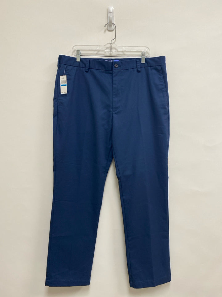 NWT Izod Size 36 Navy Men&