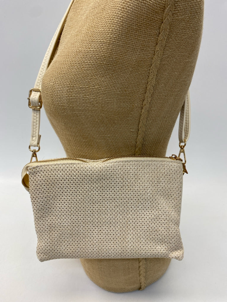 Jen &amp; Co Beige Woven Crossbody