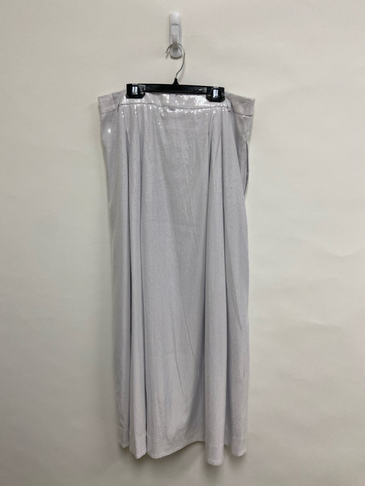 Anthropologie Size 14 White Sequins Pleated Ladies Skirt