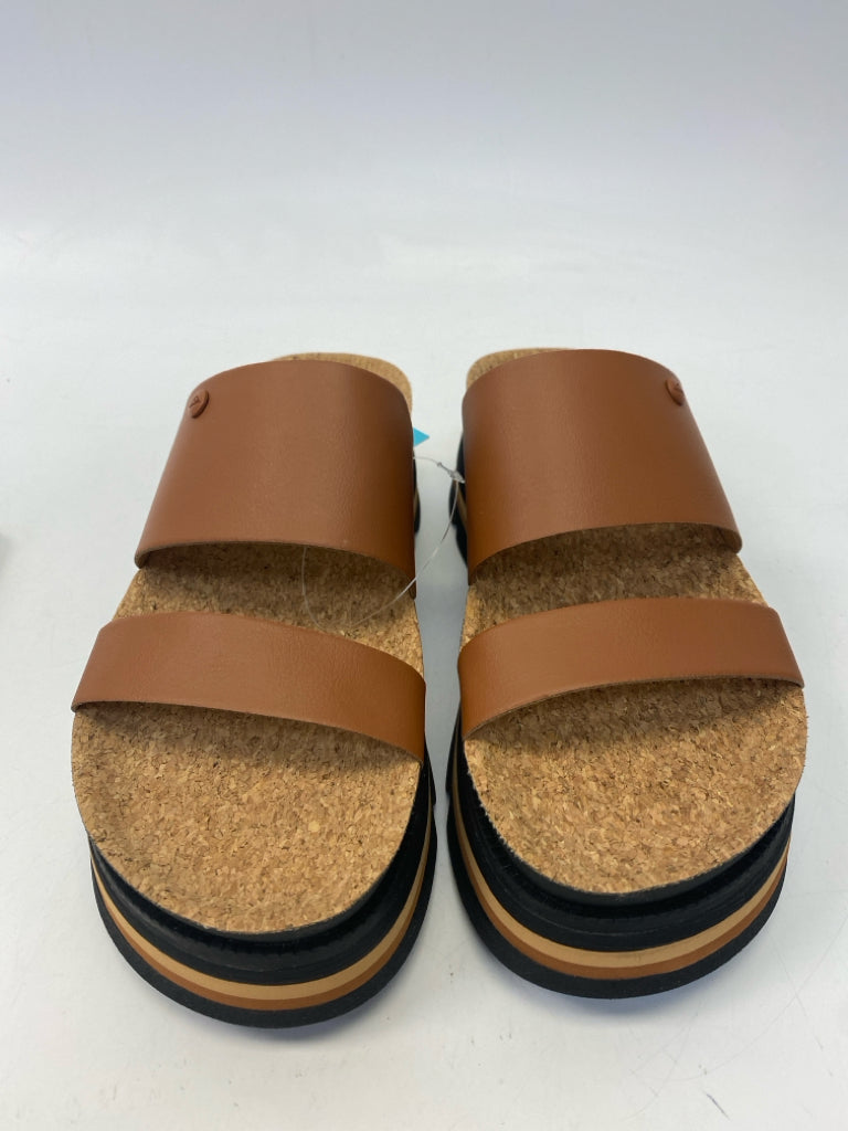NWT Reef  Size 9 Brown/Black Sandals
