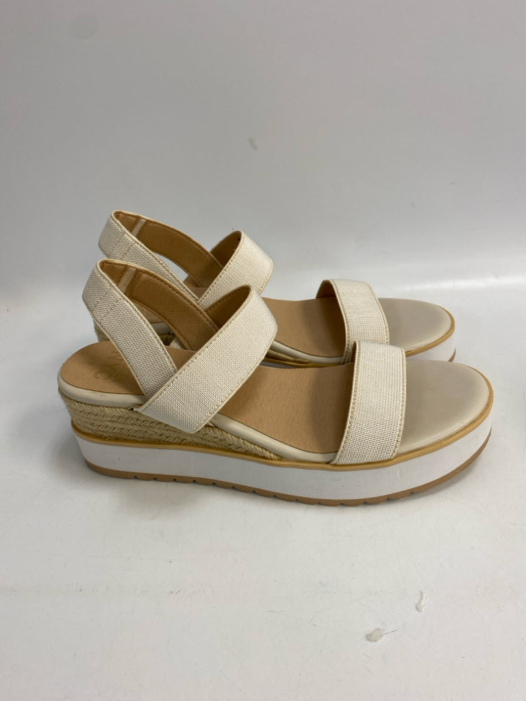 Size 8.5 Cream Sandals