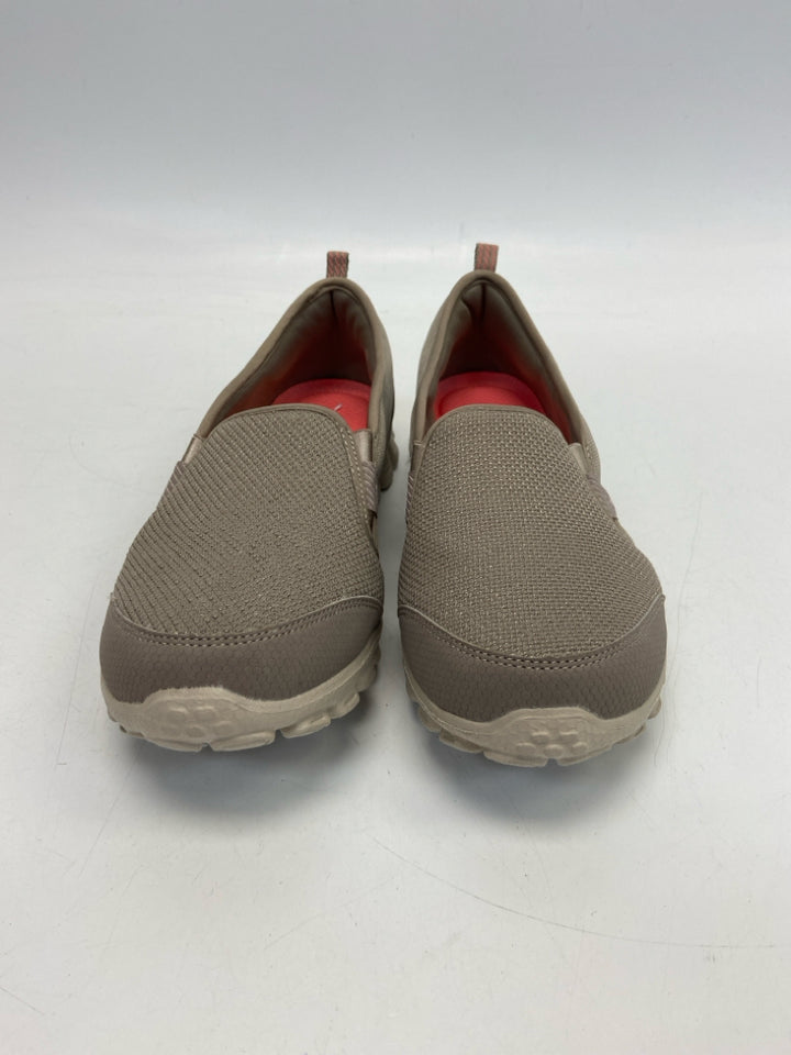 NWOT Skechers  Size 8 Brown Sneakers