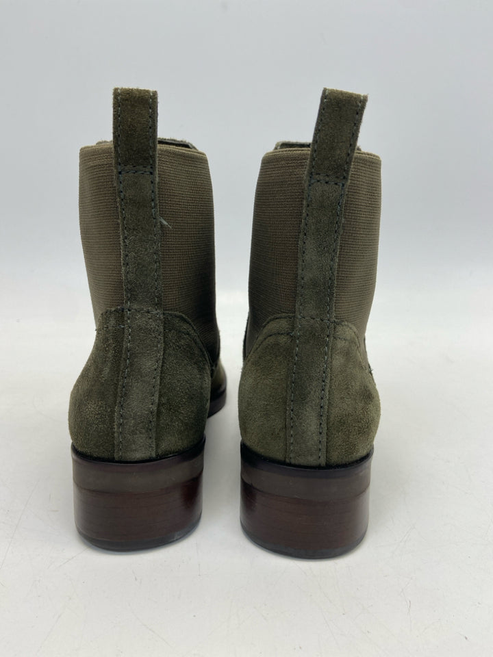 Talbots  Size 6.5 Green Boots